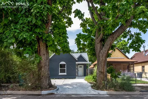 933 Palmer Ave, Pueblo, CO 81004