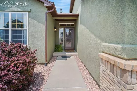 15642 Coquina Dr, Monument, CO 80132