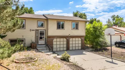 3935 Dewpoint Dr, Colorado Springs, CO 80920