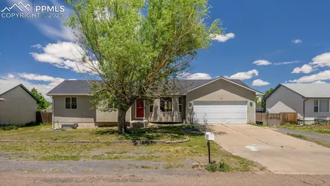 765 S Sterling Dr, Pueblo, CO 81007