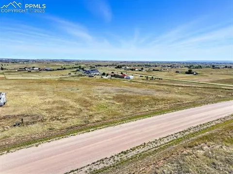 2915 Hoofprint Rd, Peyton, CO 80831 photo 8