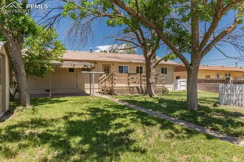 65 University Cir, Pueblo, CO 81005