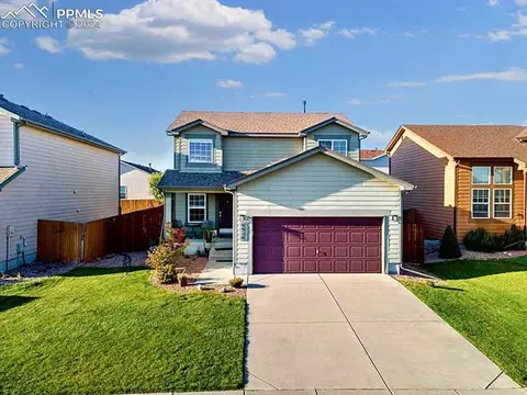 6814 Sierra Meadows Dr, Colorado Springs, CO 80908