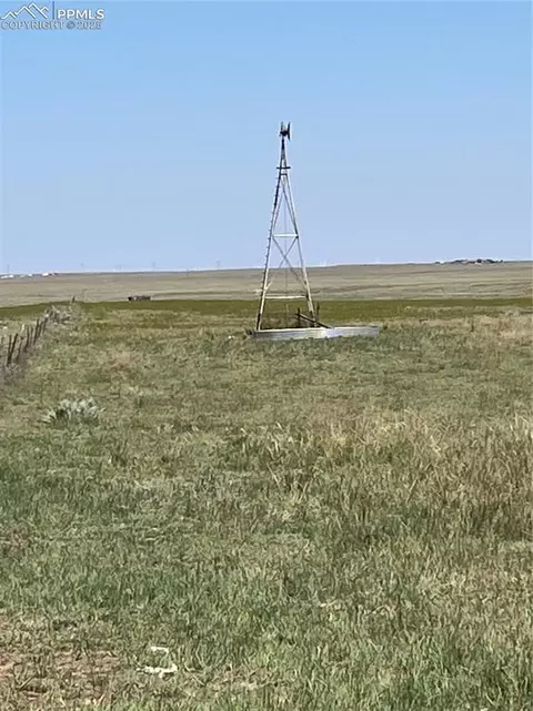 1999 Sengbeil Rd, Yoder, CO 80864