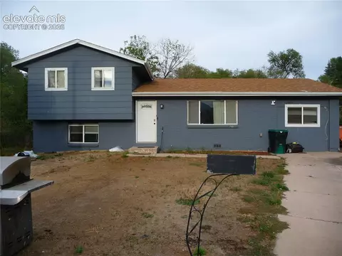 2919 Fremont Dr, Colorado Springs, CO 80910