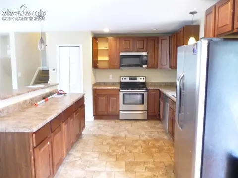 2919 Fremont Dr, Colorado Springs, CO 80910
