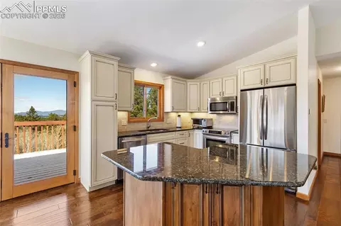 Kitchen - 4265 County Road 51 Rd, Divide, CO 80814 photo 2 of 6
