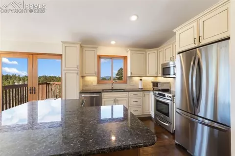 Kitchen - 4265 County Road 51 Rd, Divide, CO 80814 photo 3 of 6