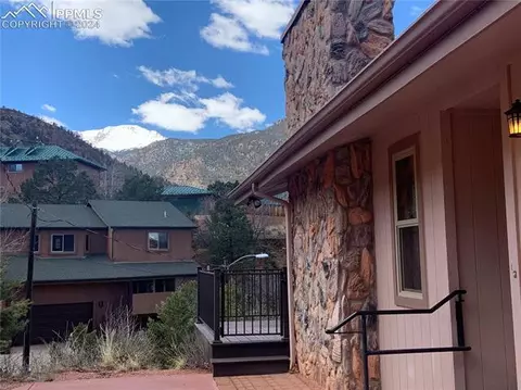 42 Puma Path, Manitou Springs, CO 80829