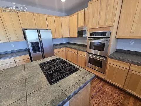 Kitchen - 1635 Bowstring Rd, Monument, CO 80132 photo 2 of 2