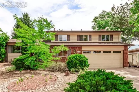 5635 Escapardo Way, Colorado Springs, CO 80917