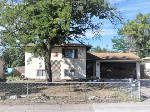 1466 Southmoor Dr, Fountain, CO 80817