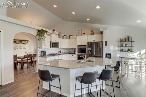 12149 Eagle Crest Ct, Peyton, CO 80831 photo 2