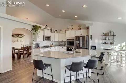 12149 Eagle Crest Ct, Peyton, CO 80831 photo 2