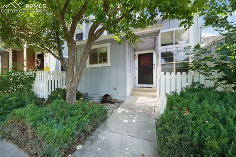 6985 Los Reyes Cir, Colorado Springs, CO 80918