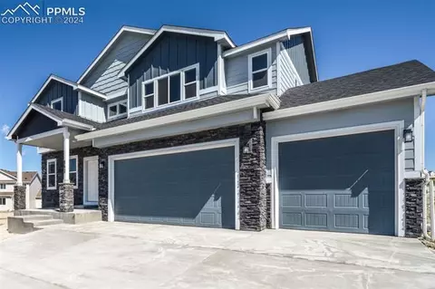 862 Naismith Ln, Monument, CO 80132