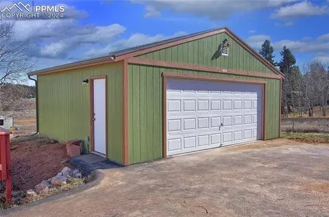 Exterior - 215 Will Scarlet Dr, Divide, CO 80814 photo 5 of 7