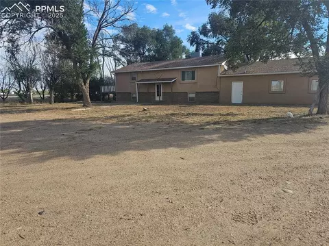 9138 E Highway 50 Rd, Manzanola, CO 81058