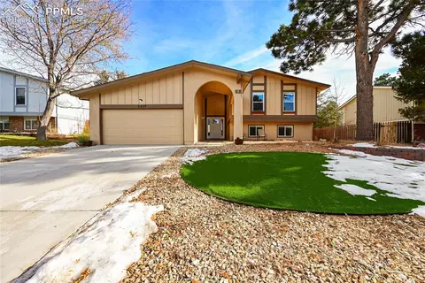 5859 Del Paz Dr, Colorado Springs, CO 80918