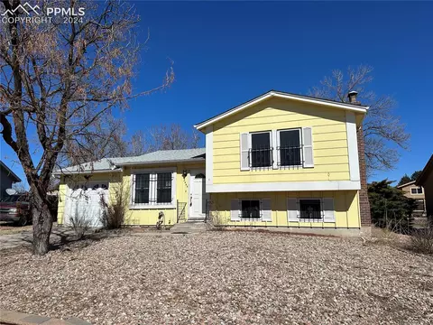 2445 Faulkner Pl, Colorado Springs, CO 80916