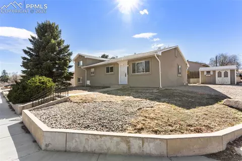 1728 N Chestnut St, Colorado Springs, CO 80907