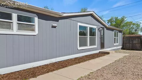 2310 W 17th St, Pueblo, CO 81003