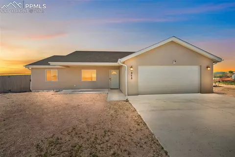 848 E Loma Dr, Pueblo West, CO 81007