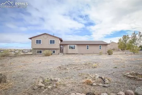 154 S Calle Ramona Dr, Pueblo West, CO 81007