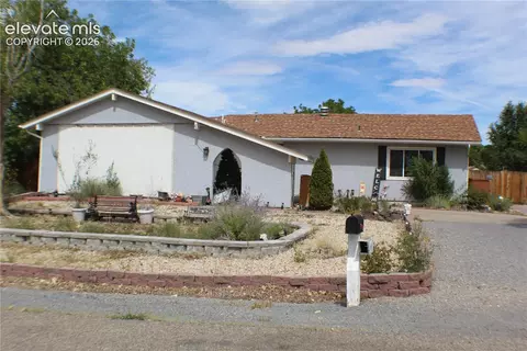 321 W Birdie Dr, Pueblo West, CO 81007