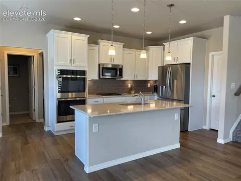 8442 Noreen Falls Dr, Colorado Springs, CO 80924