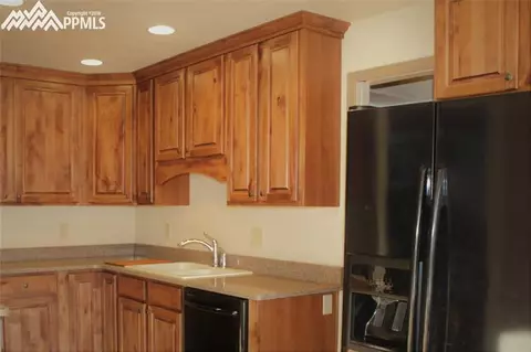 354 Raspberry Ln, Monument, CO 80132 photo 4