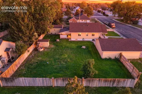 View/Area - 960 6th St, Limon, CO 80828 photo 1 of 4