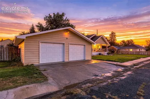 Exterior - 960 6th St, Limon, CO 80828 photo 2 of 4