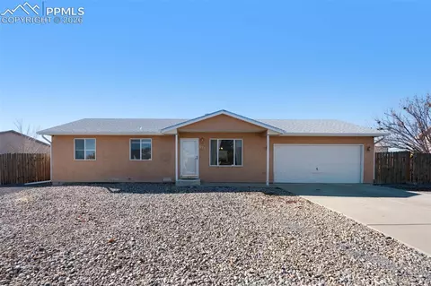 629 S Aguilar Dr, Pueblo, CO 81007