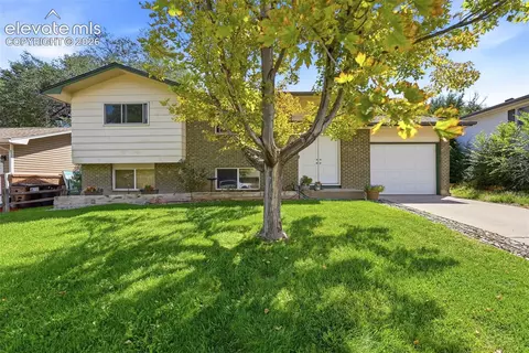 824 Squire St, Colorado Springs, CO 80911
