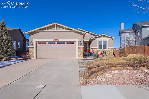6078 Cumbre Vista Way, Colorado Springs, CO 80924