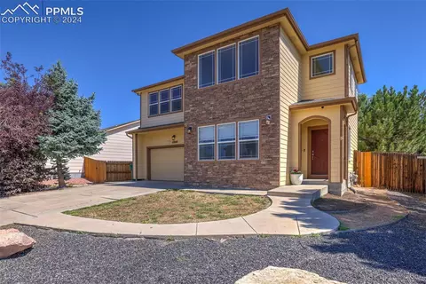 11040 Falling Star Rd, Fountain, CO 80817
