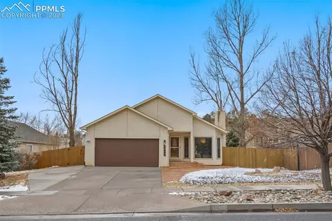 1915 Rimwood Dr, Colorado Springs, CO 80918