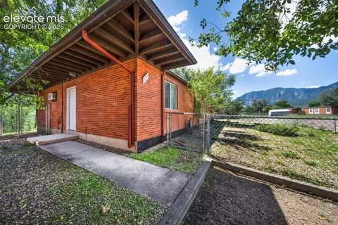 369 S Greensboro St, Colorado Springs, CO 80906