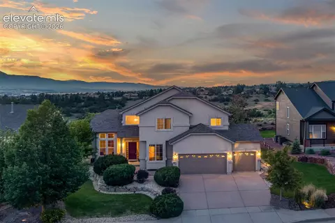 387 Fox Run Cir, Colorado Springs, CO 80921
