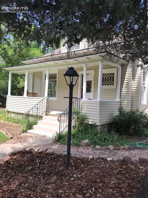 106 W Cheyenne Rd, Colorado Springs, CO 80906