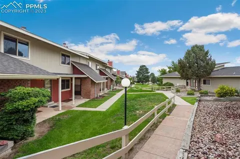 258 W Rockrimmon Blvd #B, Colorado Springs, CO 80919