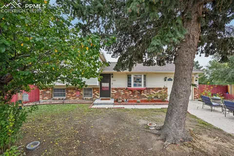 7147 Palmer Park Blvd, Colorado Springs, CO 80915