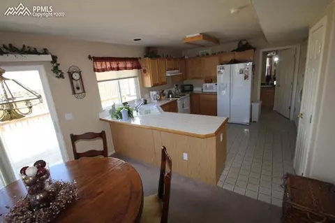 12518 Scamper Rd, Peyton, CO 80831 photo 2