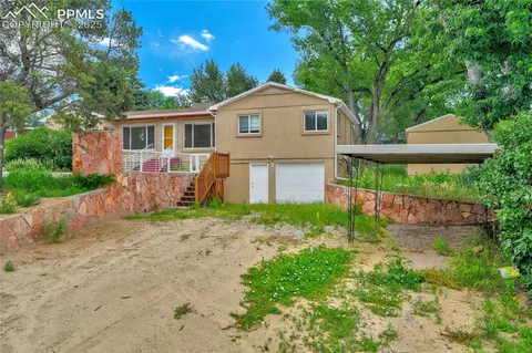 1424 Acacia Dr, Colorado Springs, CO 80907