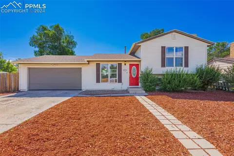 2702 S Chelton Rd, Colorado Springs, CO 80916