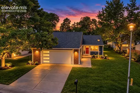 103 S Vance Ct, Lakewood, CO 80226