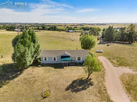 12570 Gull Ln, Peyton, CO 80831