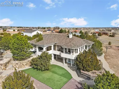 449 S Siesta Ln, Pueblo, CO 81007