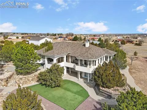 449 S Siesta Ln, Pueblo, CO 81007